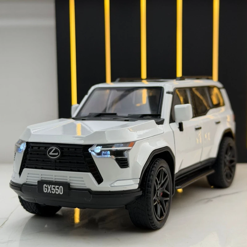 

Коллекционная модель внедорожника Lexus GX550 из литого металла в масштабе 1:24, игрушечная машинка, миниатюрный автомобиль, подарок для парня