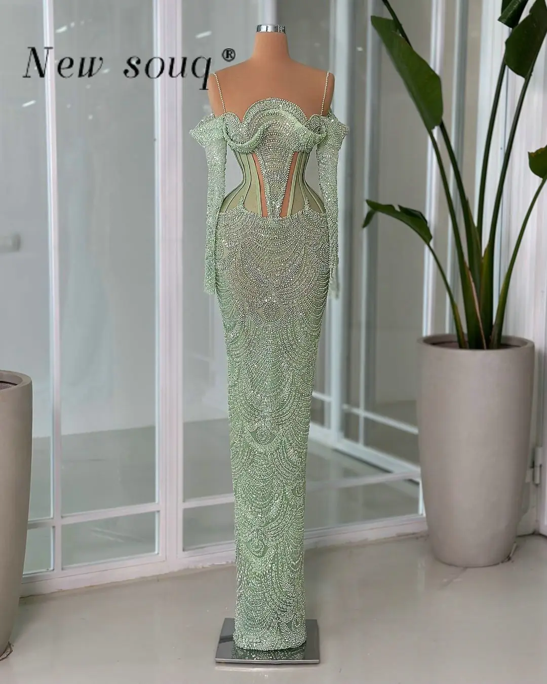 Two Styles Mint Green Sequin Beaded Long Evening Dresses 2025 Modern Fashion Straight Fitted Formal Prom Gowns for Wedding Party