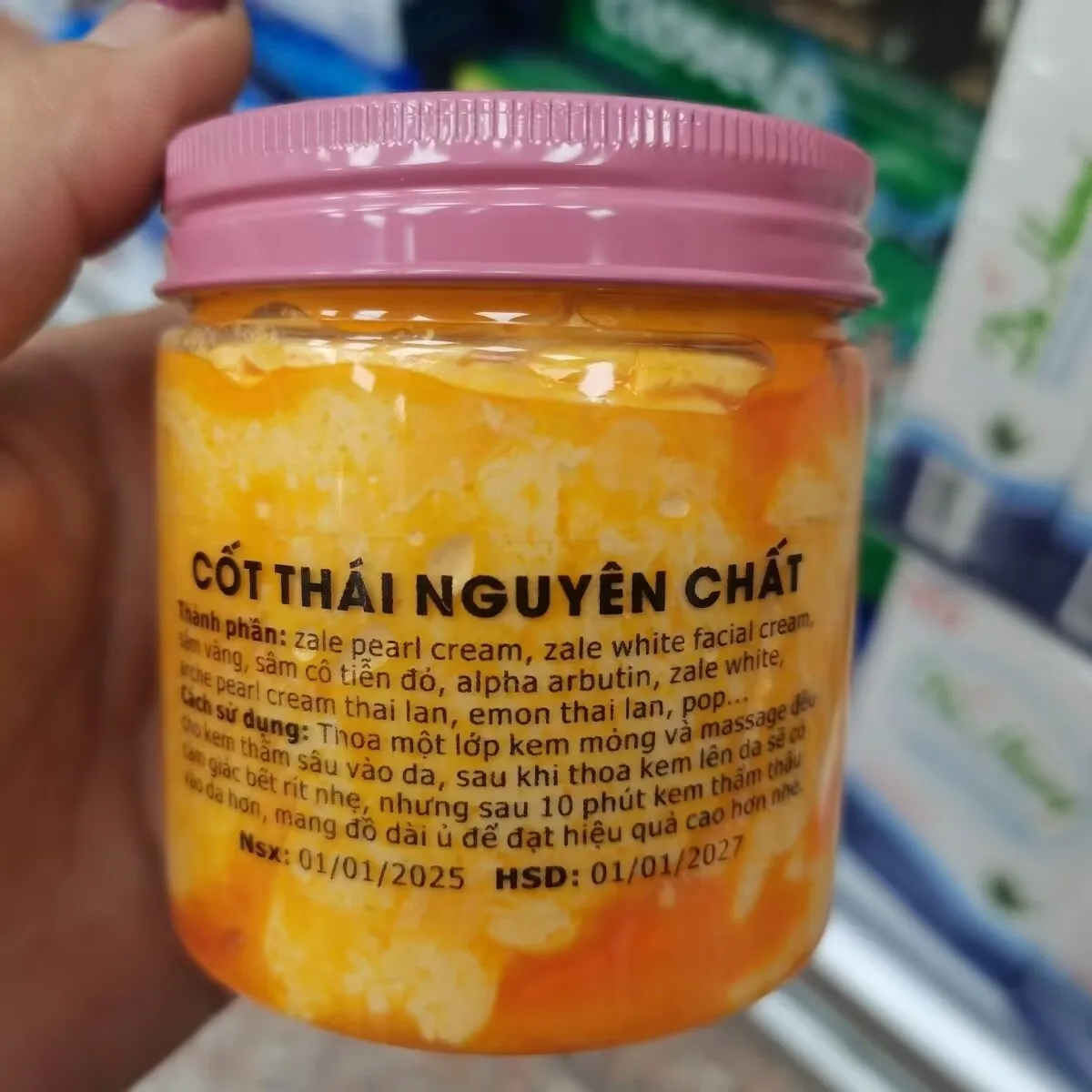 Moisturizing Nourishing Lotion for Dry Skin Long-Lasting Hydration, Smooth Silky Skin Kem Cot Thai  Vang Cao Cap 200g