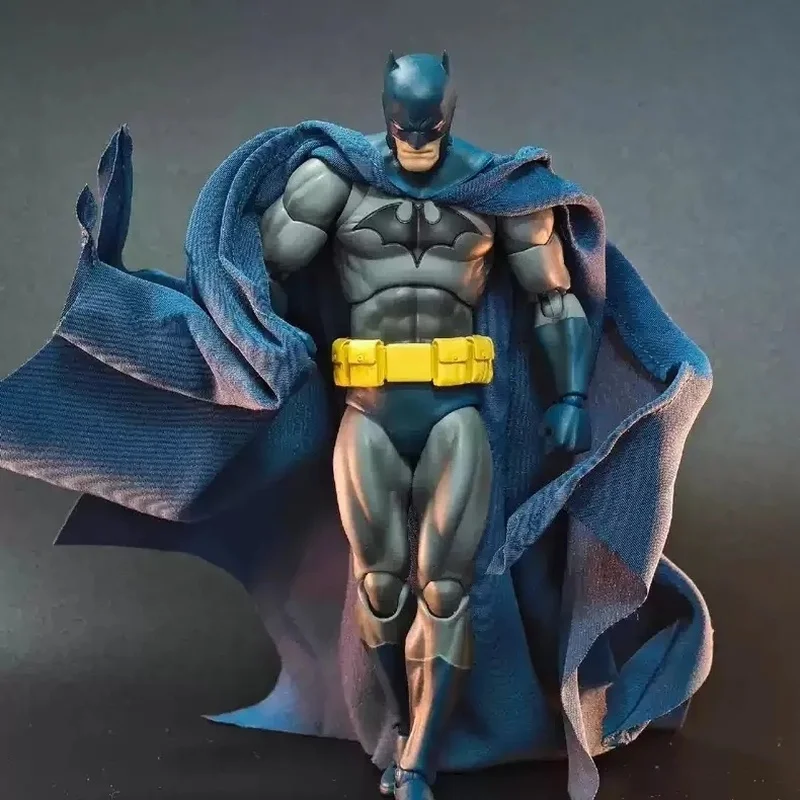 CT Toys Mafex105 Multiverse Batman: Hush (variante azul/cinza) Versão em quadrinhos Modelo KO Figuras de ação Boneca decorativa menino brinquedo presente