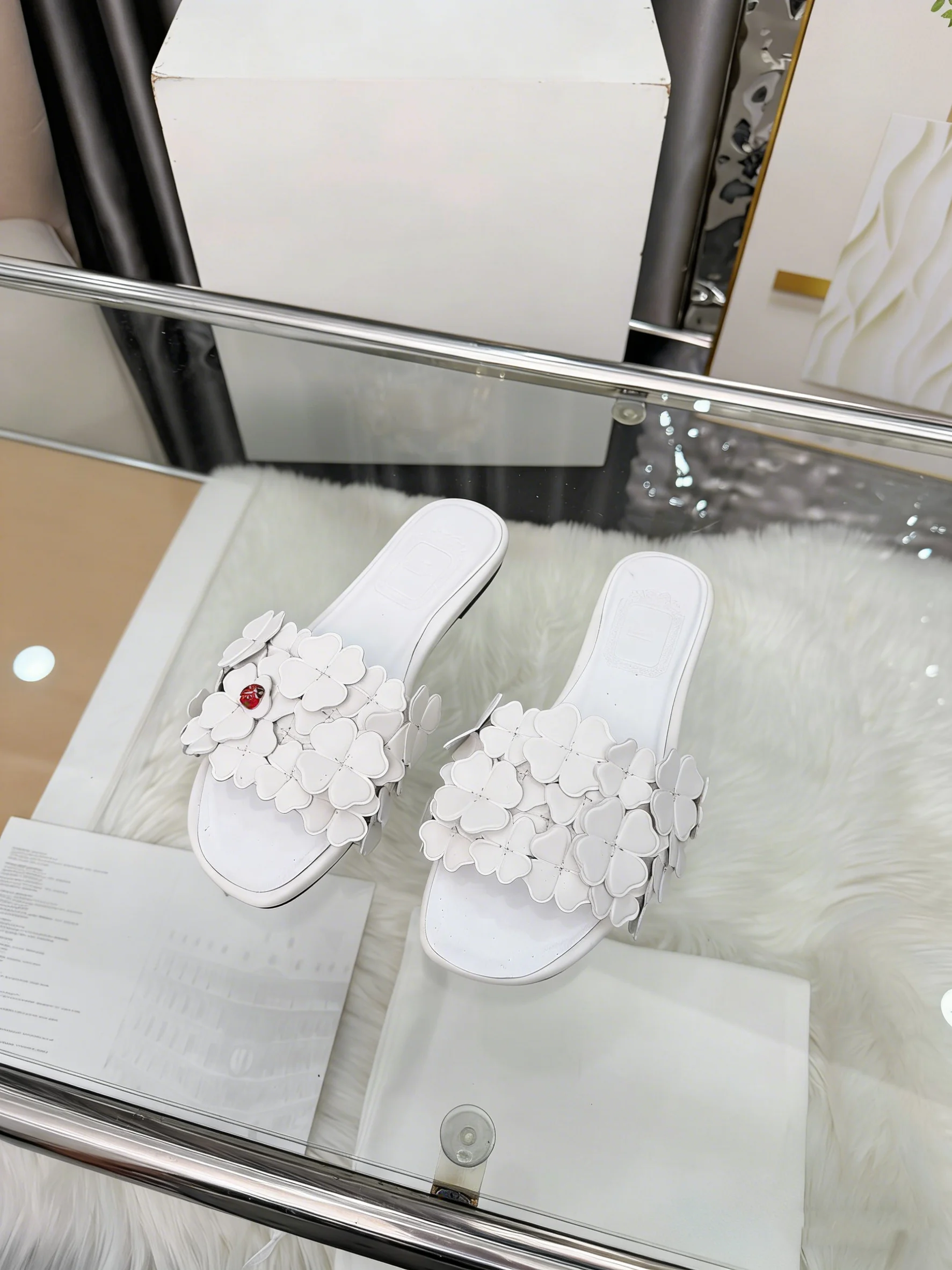 

High-Quality Fashionable New Casual Real Sheepskin Comfortable Women's Flat Shoes