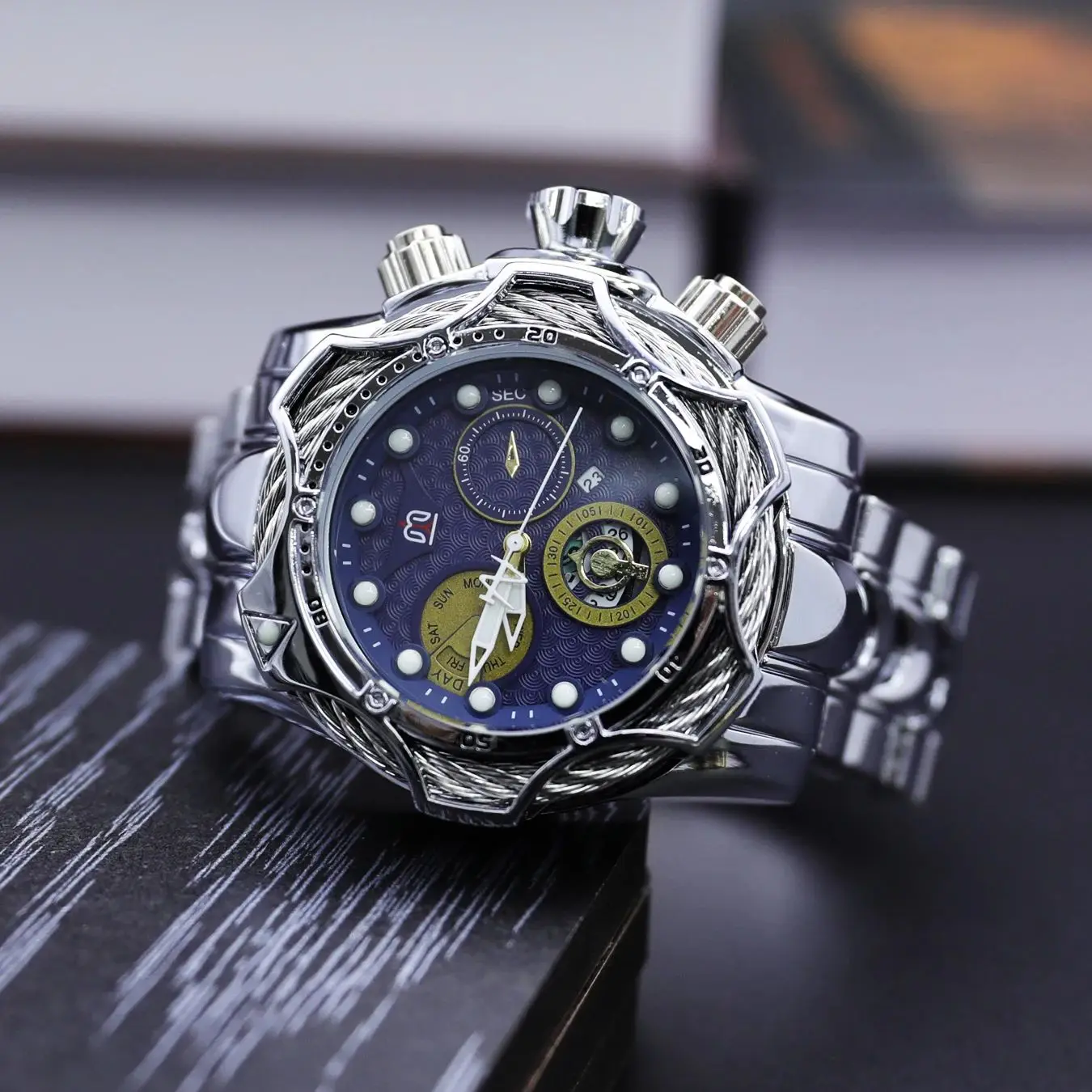 Extra-Large Dial, High-End Appearance, Light Luxury and Cool Clown Series, Stylish and Simple Large Dial Men's Watch, Best-Selling Watch for Male Students and Teenagers, Korean Street Style, Trendy and Fashionable, Handsome and Stylish Men's Watch, the First Choice for Gift-Giving - view 3