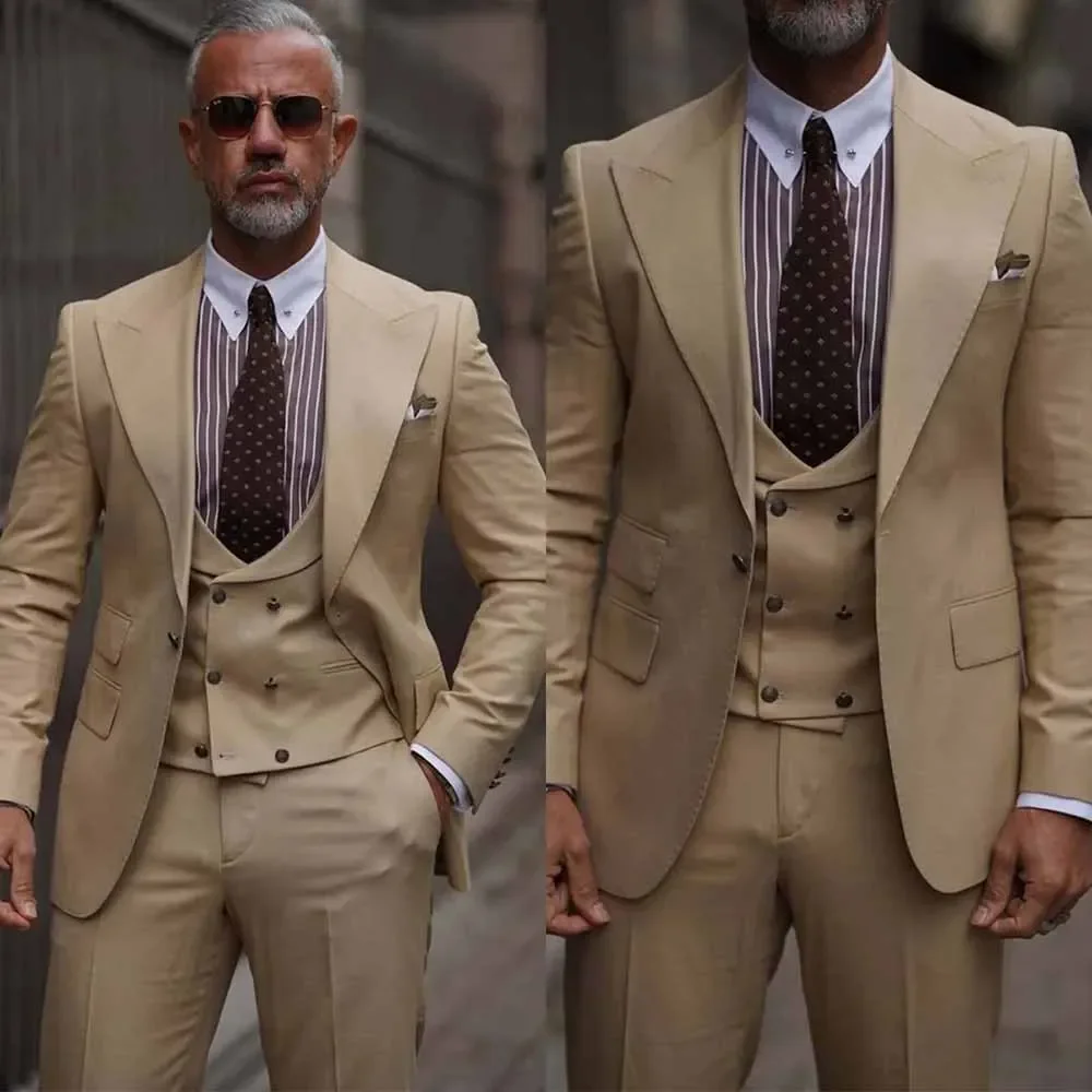 

Khaki Suits for Men Costume Homme Peak Lapel Single Breasted Regular Length Smart Casual 3 Piece Jacket Pants Vest Clothing Set