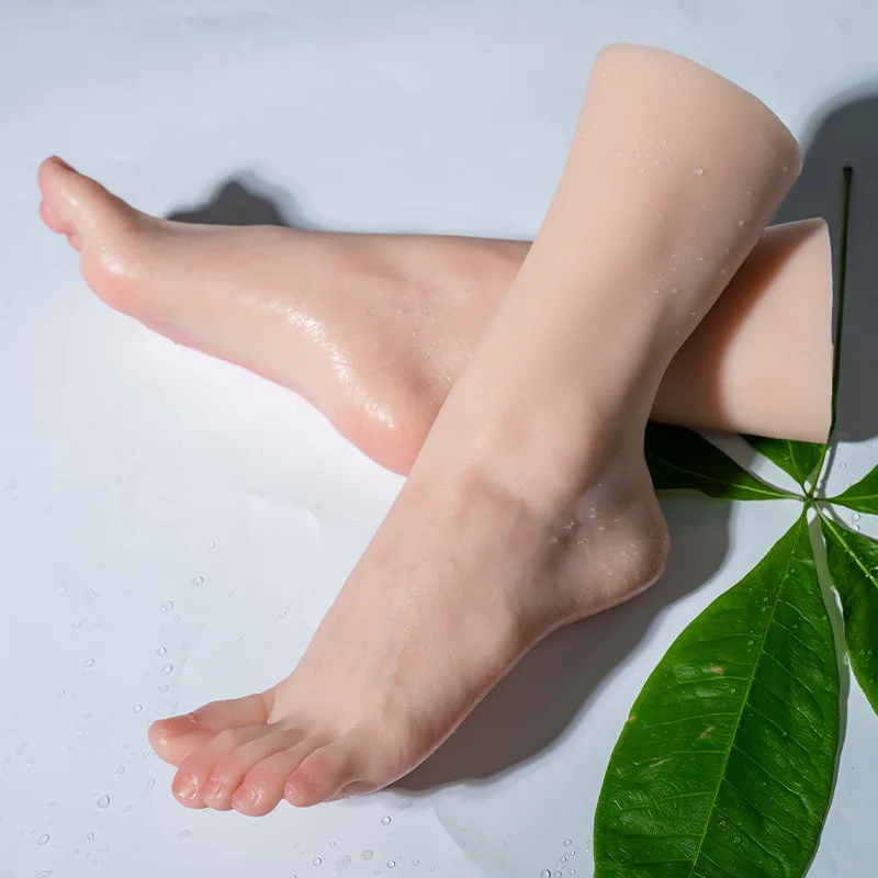 Platinum Silicone Foot Mannequin Model Female Shooting Props Feet Fetish With Bone Toes Bent Soles and Wrist Size 38