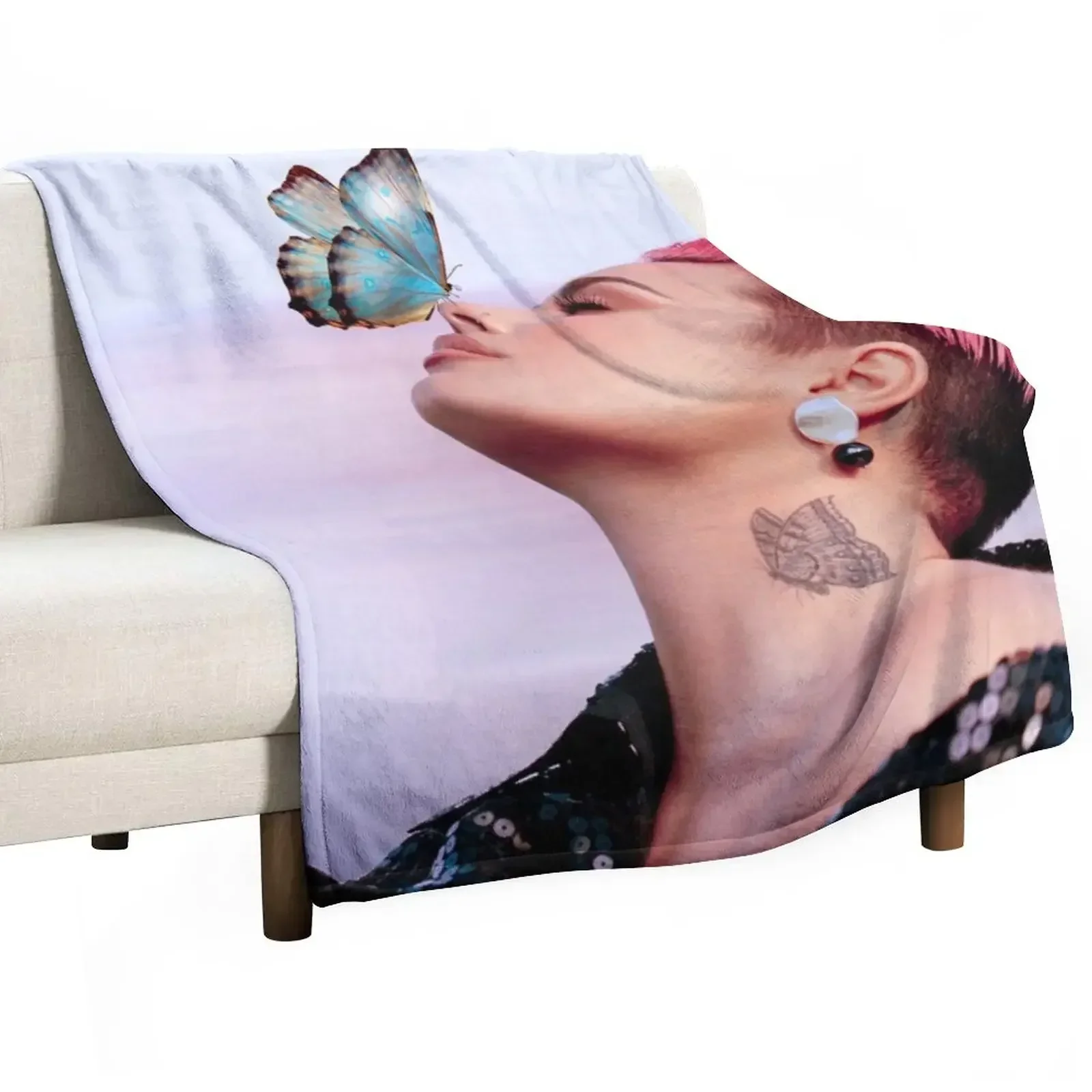 Demi Lovato - now i'm free to fly away (martinzstore) Throw Blanket Decorative Beds sofa bed Blankets