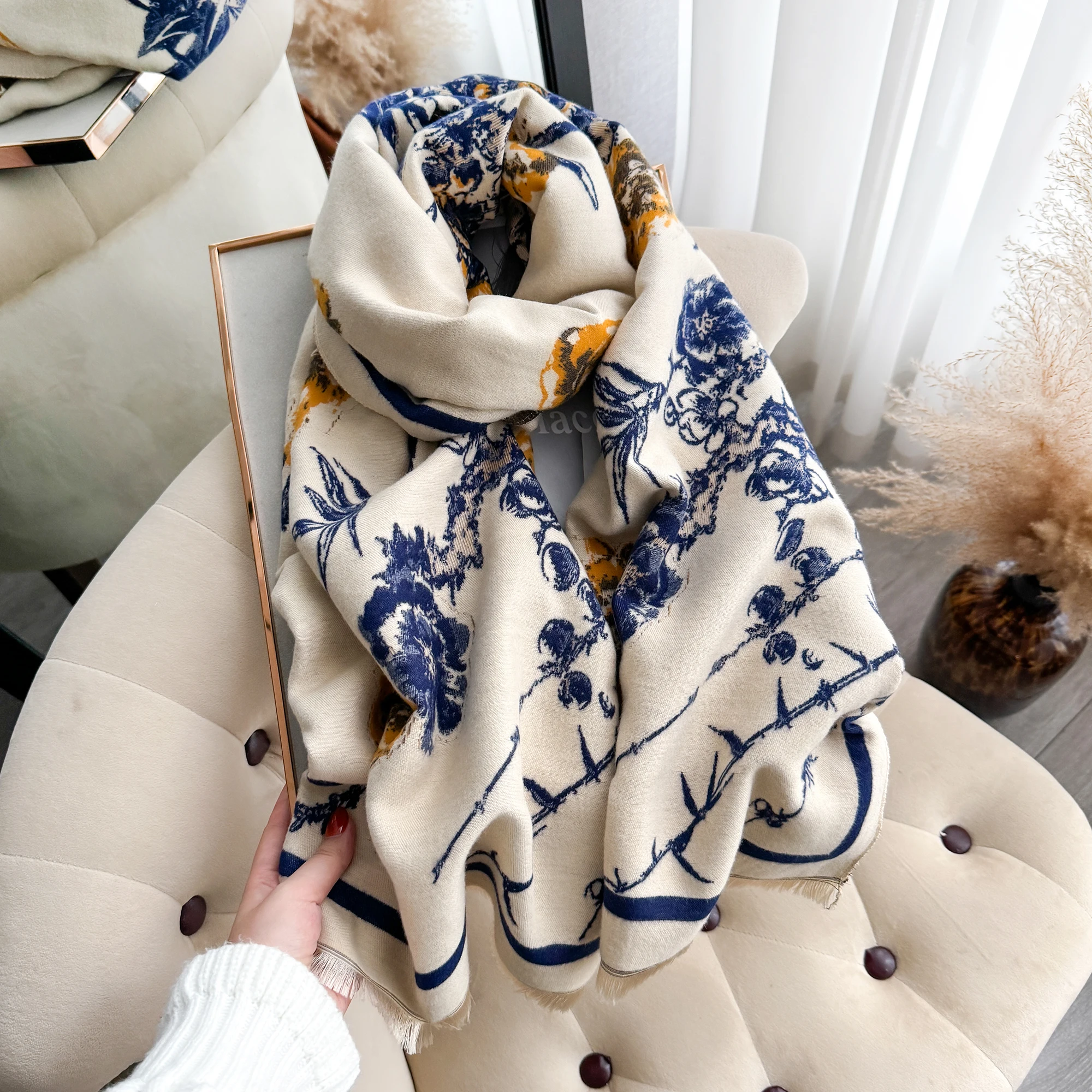 2024 New Elegant Flowers Jacquard Pashmina Cashmere Scarf Winter Thick Warmth Two-Sided Shawl Coldproof Windproof Blanket Scarf