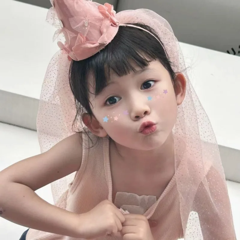 

Kids Birthday Hat Headband Pink Creamy-white Bow Tulle Sequins Pompoms Girls Hair Accessories Crown Photoshoot Props S0004