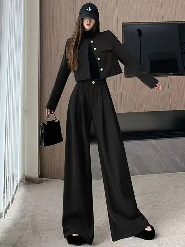 

Деловой костюм для женщин: укороченный пиджак и брюки с высокой талией и широкими штанинами, комплект из двух предметов, модный, профессиональный, повседневный стиль