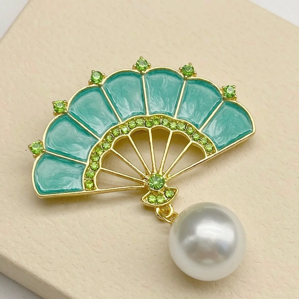 2026 European retro style clothing buckle, exquisite brooch, metal badge for shoe uppers, versatile and unique, anti-exposure accessory, decorative buckle, shoe embellishment, best match, personalized outfit, collar accessory, French-style brooch, anti-exposure brooch, suit lapel pin, decorative brooch, silk clip, hidden clasp