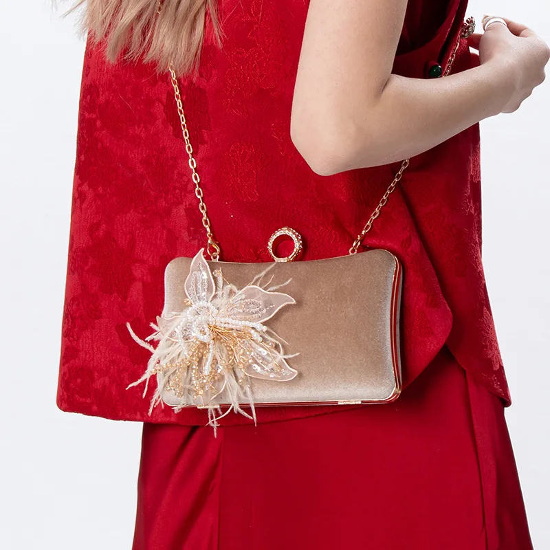 

2026 Retro Champagne Flannel Box Evening Bags For Women Fine Rhinestone Ring Small Clutch Purse For Women Chain Shoulder Bags