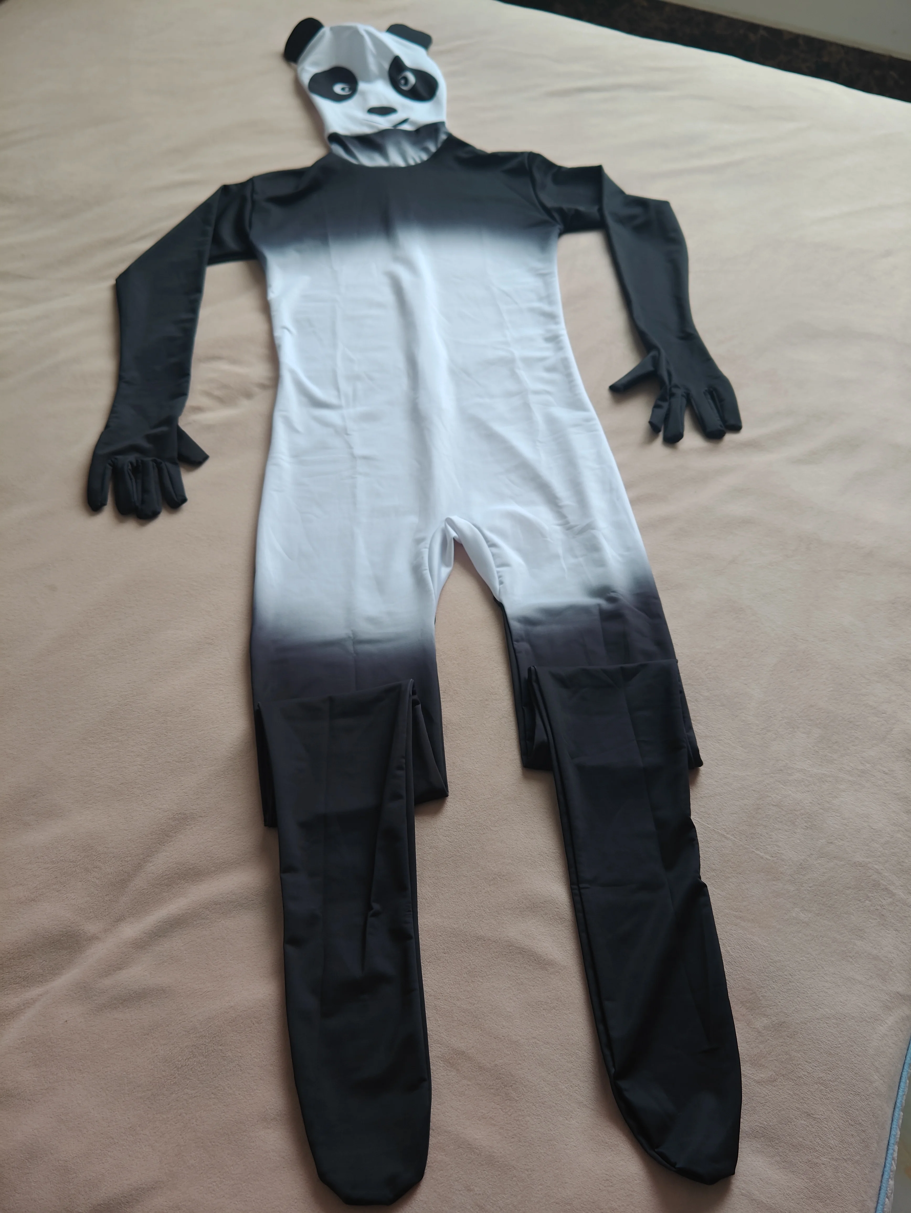ネコパンチ✩キャバスーツ ボード「cat suit」のピン