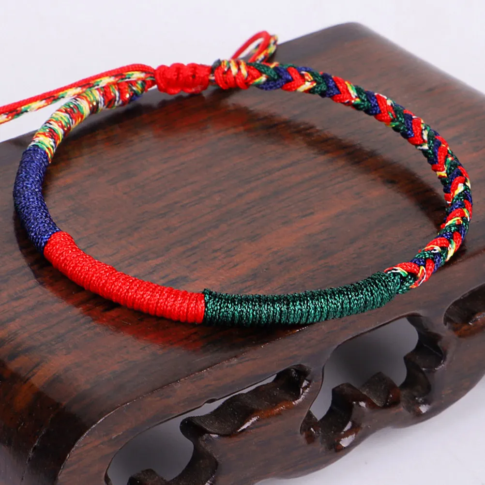 1Pcs Four-Color Creative Red String Bracelet Folk Design Hand-Knitted Alloy Stone Bracelet for Women Stylish Long-Lasting Gift