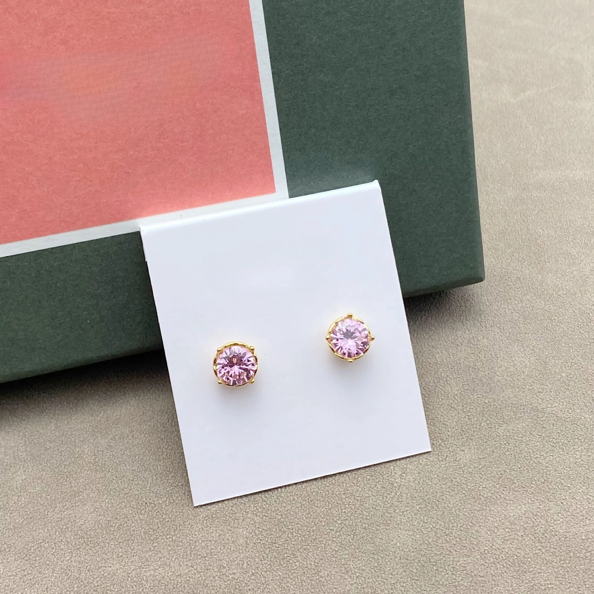 

VKVVA Fashion Jewelry Minimalist Basic Prong Set Round Shiny Colorful Zircon Stud Earrings with Heart Ear Plugs for Daily Women