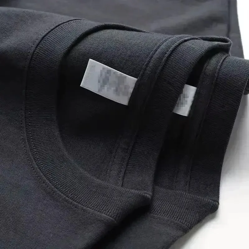 Producten kopen zoals anime-T-shirts, coole grafische shirts, unise-vriendelijke tops, cadeaus voor fans en casual T-shirts