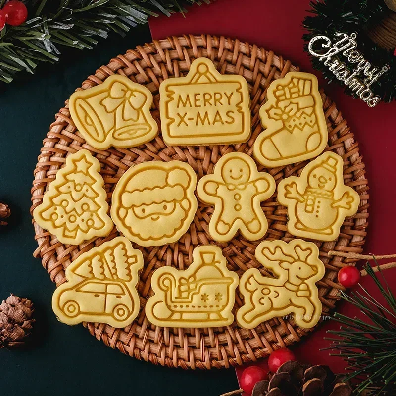 

Christmas Mini Cookie Cutter Mold Plastic 3D Santa Elk Gingerbread Man Cartoon Biscuit Stamp Pastry DIY Baking Decorating Tool