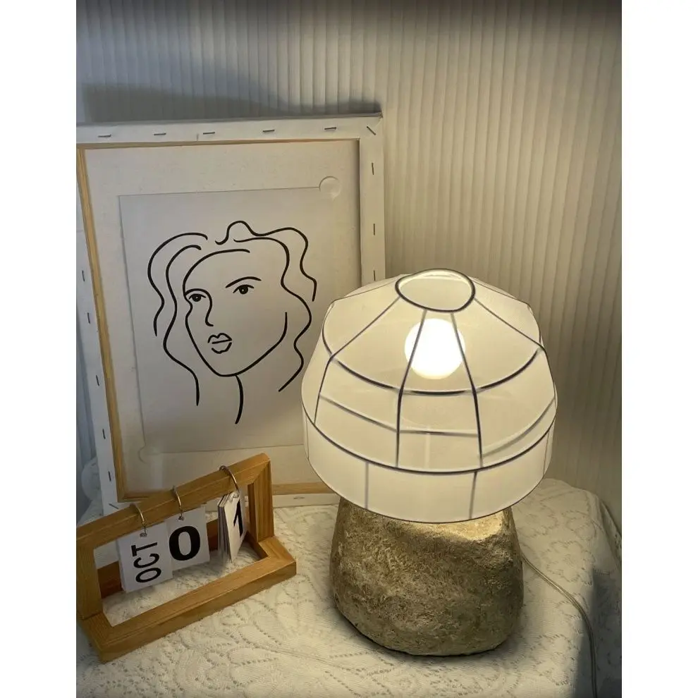 

Wabi Sabi style French retro decorative table lamp modern light luxury bedroom bedside lamp high-end feeling night light