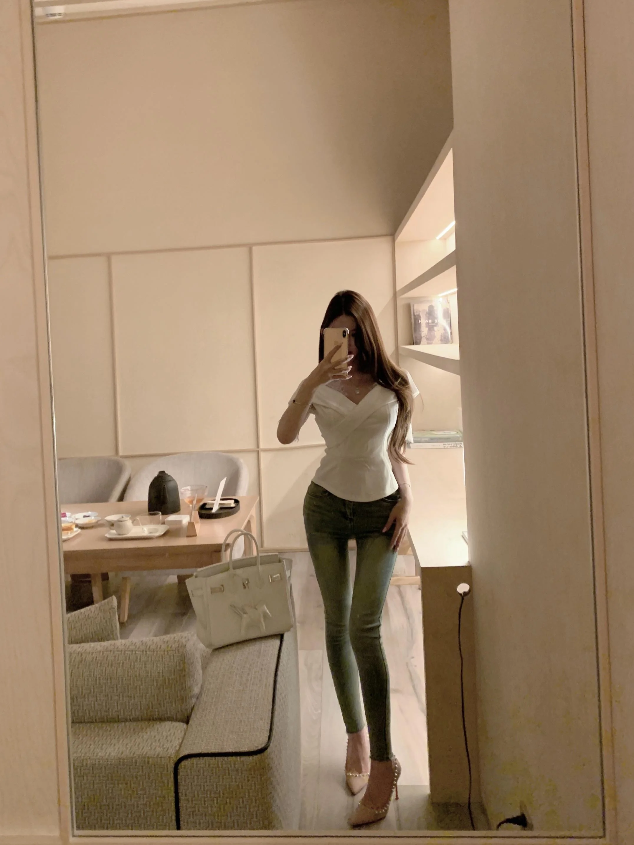 

Утягивающие синие джинсы с высокой талией и эффектом пухлых бедер, дизайн ног с бокалом для вина, универсальные джинсовые брюки Four Seasons