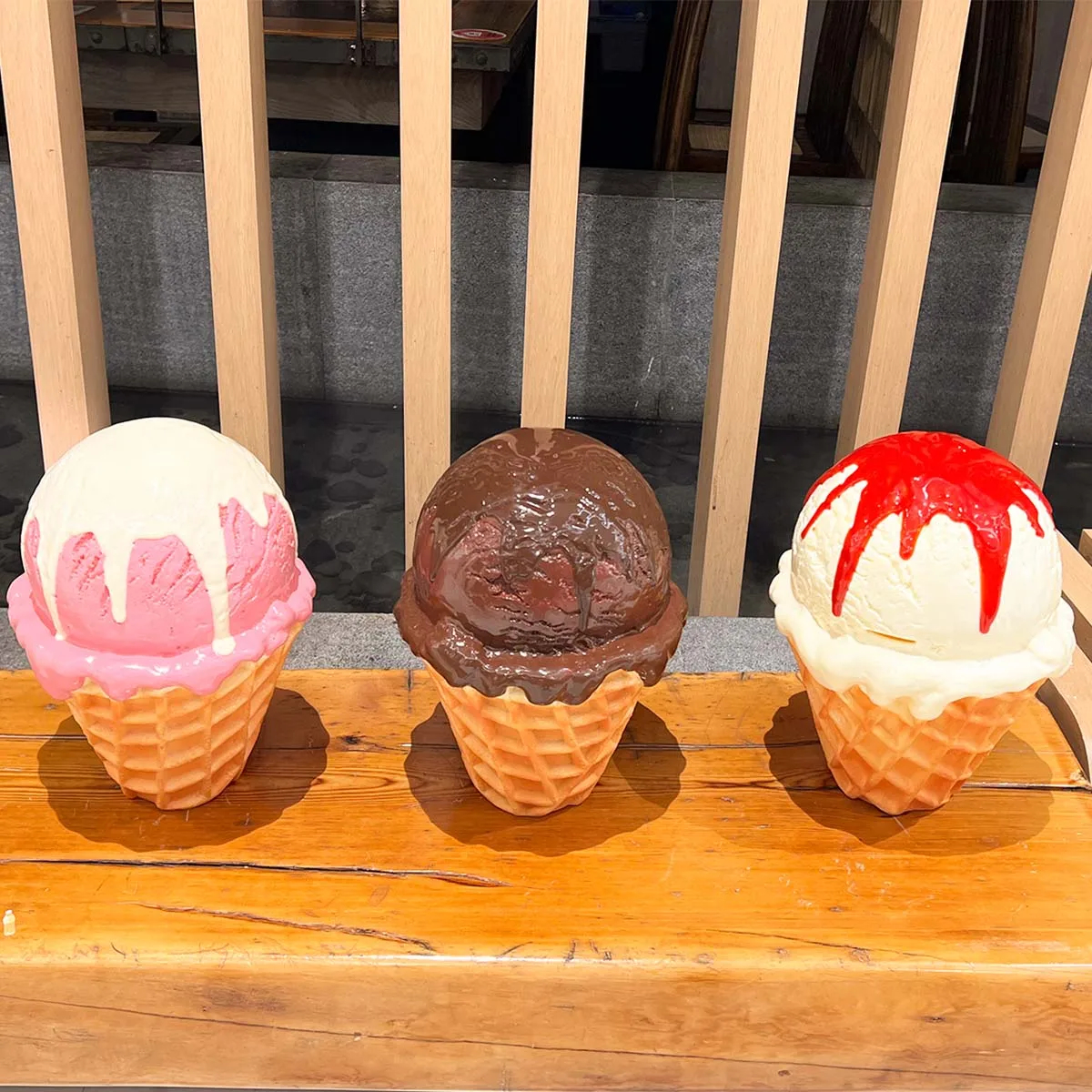 大型プラスチックアイスクリーム貯金箱 11.8インチ ホームデコレーション