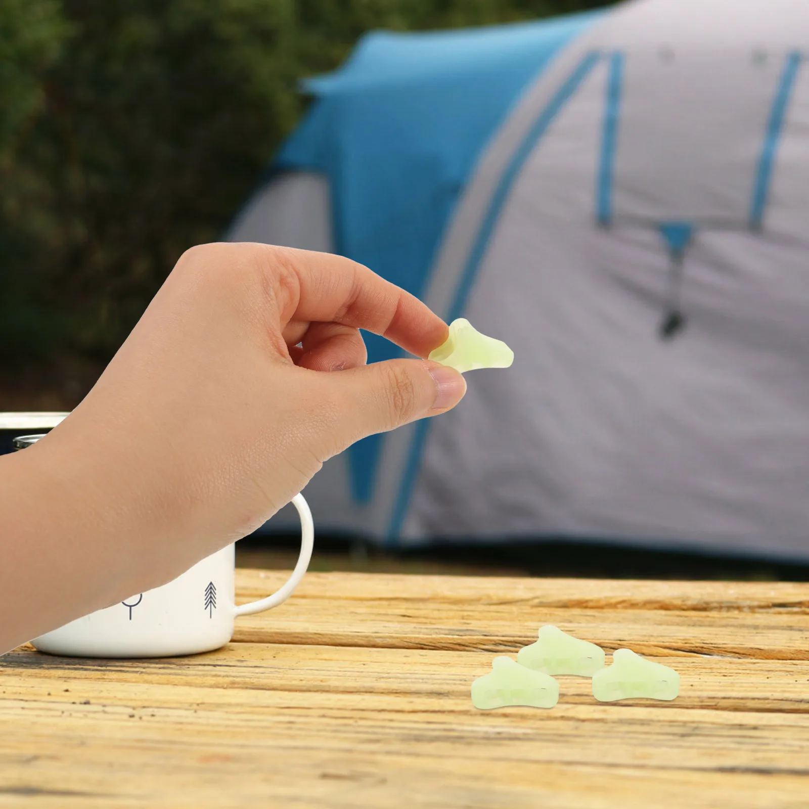 

30Pcs Glow in The Dark Rope Adjuster for Tent Reusable Windproof Rope Tighteners Outdoor Camping Guyline Cord Buckles Anti Slide