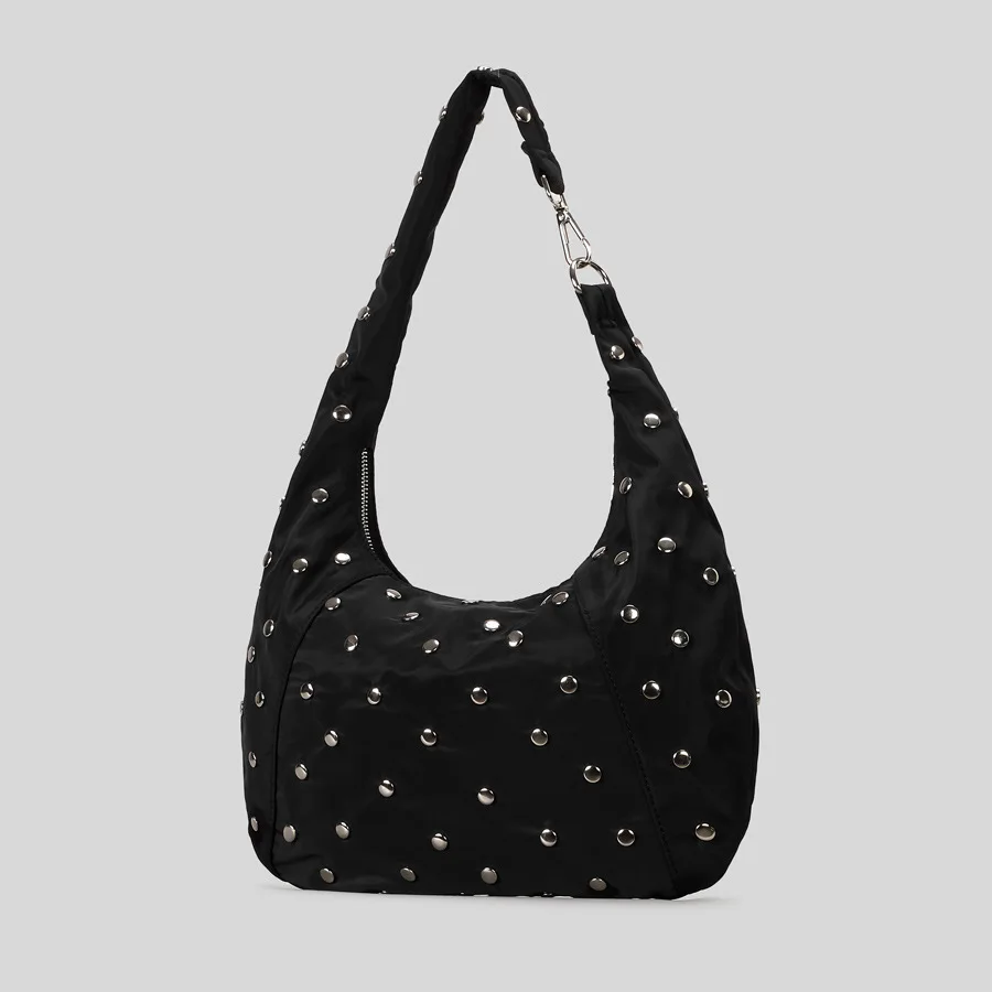 Fashion Rivet Hobos Women Shoulder Bags Punk Oxford Halfmoon Handbags Trend Lightweight Large Capacity Underarm Bag 2025