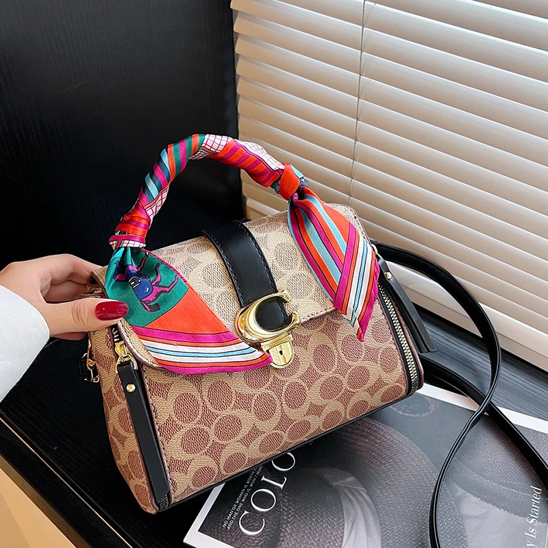 

Modern Retro Crossbody Bag Women Luxury Minimalist Design Vintage Leather Tote with Unique Textured Square Satchel