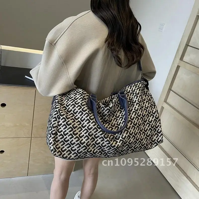 高品質の幾何学模様の大型旅行荷物トラベルバッグダッフル女性バッグ防水バッグサイズジム用プロモーションブランド