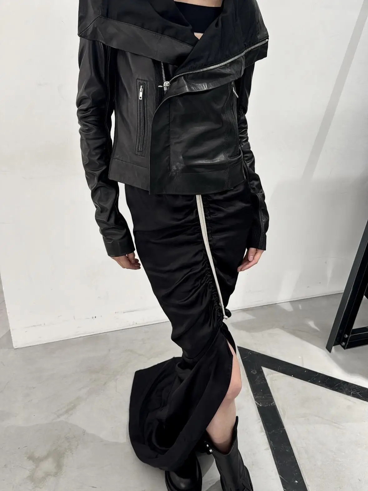 Slim Fit Biker Jaet k RO Sle Stand Collar Cintura Cinching Desconstruido Heavy Du Cuello alto Cremallera PU Abrigo de cuero W...