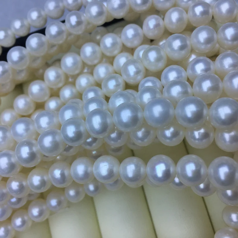 in Stock 8-9mm round Beads Strong Light Micro Flaw Mother Necklace Cultured Freshwater Pearl