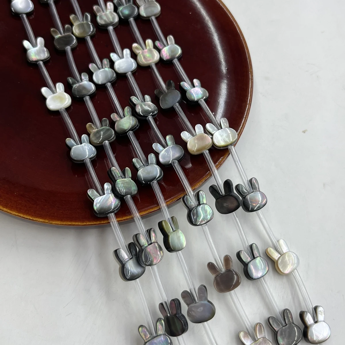 

7x9mm Cute Natural Freshwater Shell Rabbit Head Bead Black White Jewelry Making DIY Necklace Bracelet Earrings Accessory Wedding