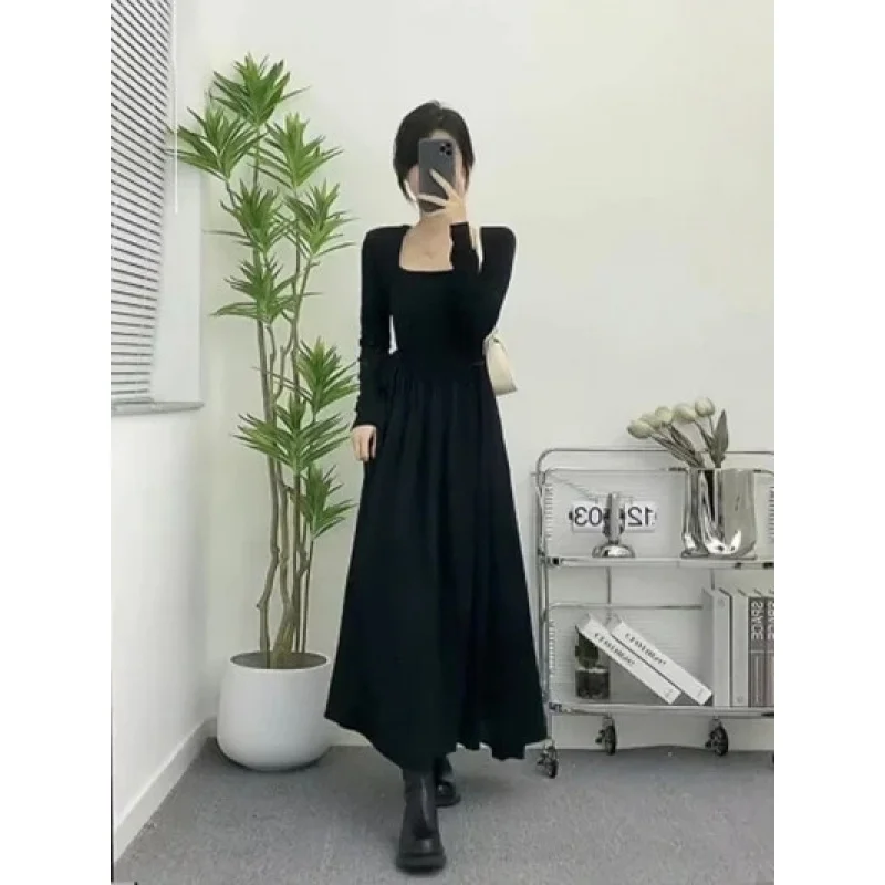 

Hepburn style high-end square neck Fall/Winter 2023 new women's black long-sleeved dress