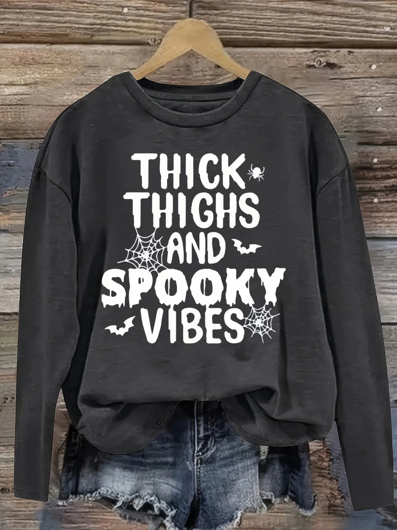 Women's Casual Long Sleeve Crew Neck T-Shirt Thick Thighs And Spooky Vibes Design, Round Neck Women's Clothing, Machine Washable, Slightly Elastic, Loose Fit, Spring Autumn Winter Women's T-Shirt, Halloween Costume Outfit