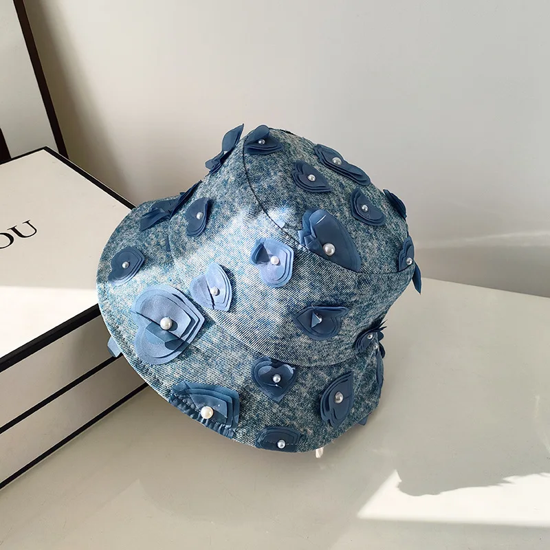 2024 Design Denim Fabric Bucket Hat Cotton Breather Sun Visor Cap Women Casual Street Summer Heart Pearl Studded Chapeu Feminino