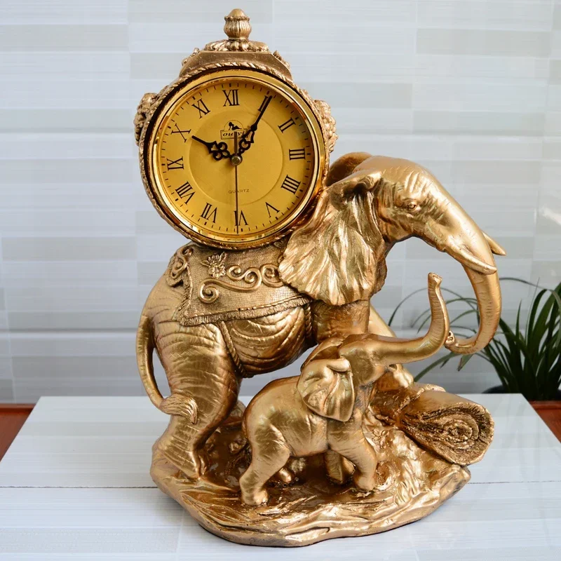 Elephant Clock Display Desktop Decor European Old-Fashioned Pendulum Clock Stylish Living Room Accent Animal Theme Clock