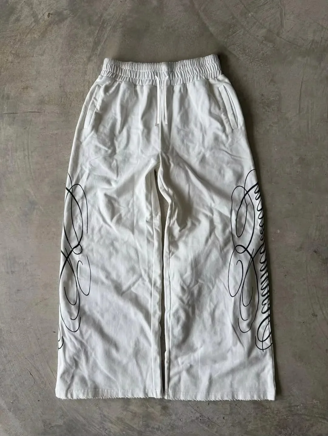 2026 Sommer Weiße Weite Jogginghose mit Print, Elastischem Bund, Casual Hip-Hop-Tanzhose für Erwachsene/Kinder – Detail 5