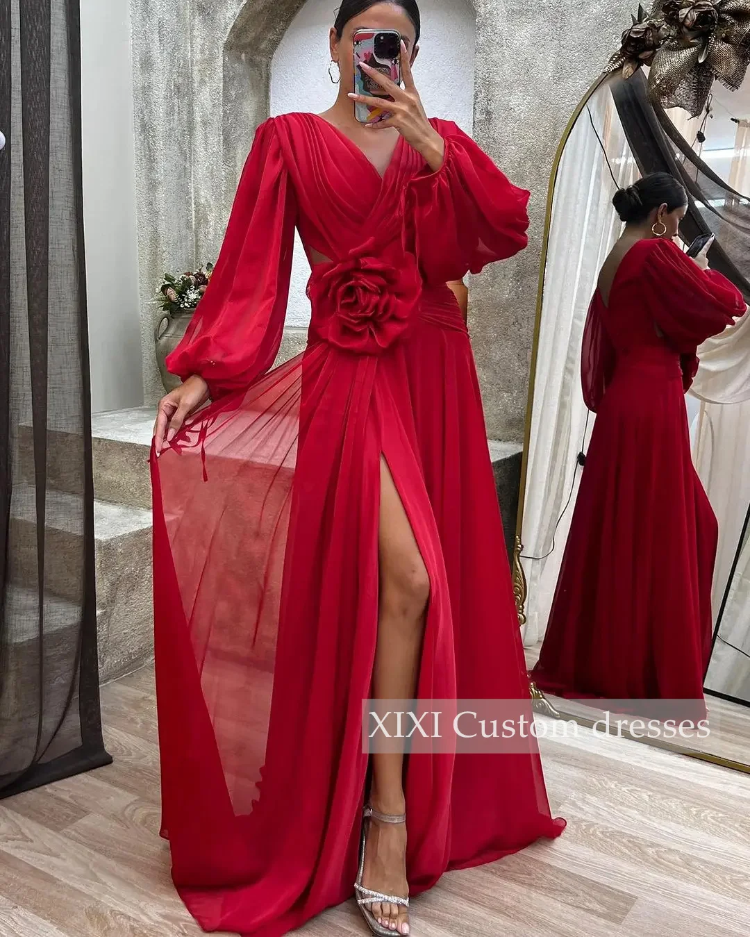 XIXI Abiti da sera rossi personalizzati A-Line Scollo a V Lunghezza pavimento Fiori Abiti da ballo Maniche lunghe Robe De Soiree Elegante Dubai Arabo