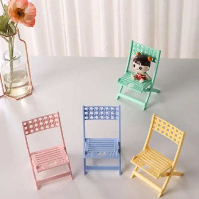 Miniature Beach Chair 1/6 Scale Dollhouse Folding Chair Mini Sturdy Dollhouse Furniture Decorative Multipurpose Phone Holder For