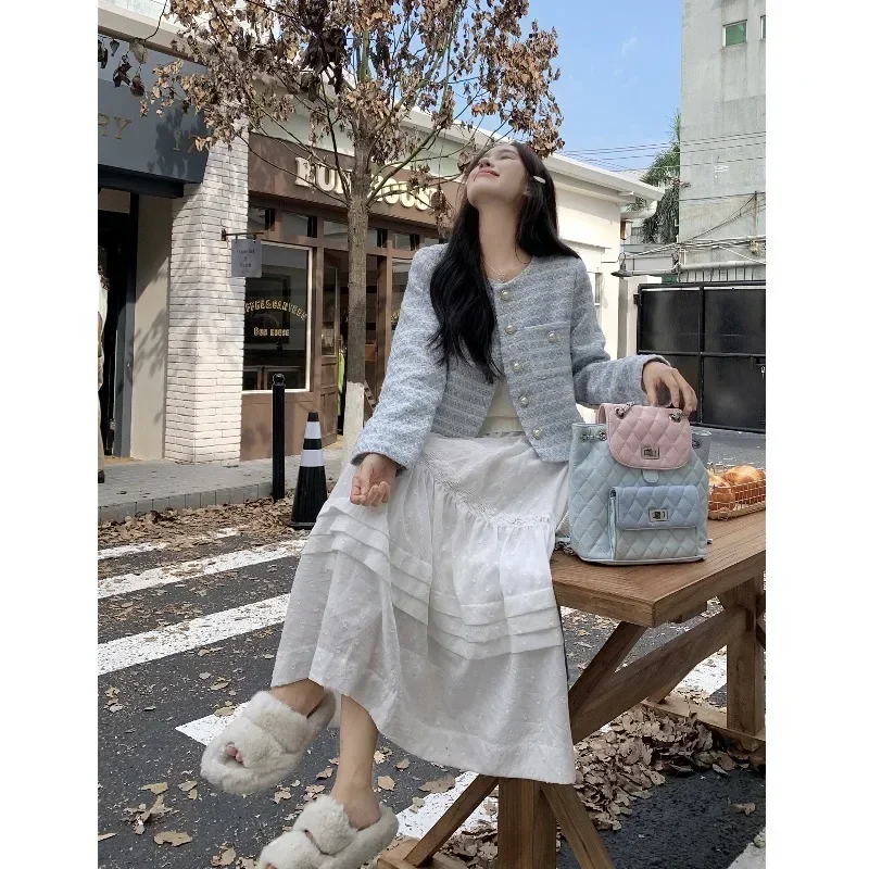 French Floral Round Neck Small Fragrant Style Jacket Women Fashionable Pearl Buckle Short Style New Long Sleeved Loose Jacket