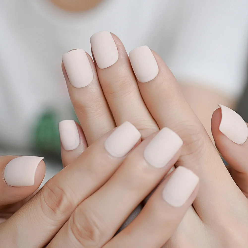 Beżowy Nude Color Matte Fake Nails Frosted Coat Square Top Pre Design ABS Artificial Fałszywe Paznokcie Tipsy Bride Party Finger Wear