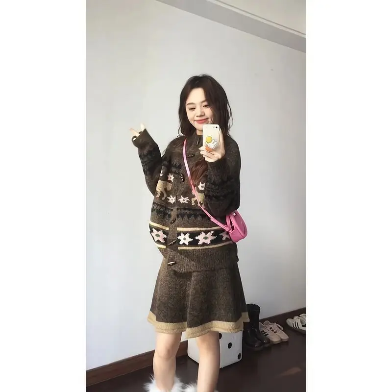 

Ezgaga Vintage Knitted Cardigan Women Single Breasted Outwear Loose O Neck Vintage 2025 Autumn Winter New Sweater Ladies