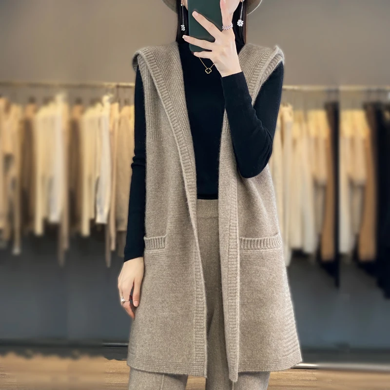 Outono e inverno novo 100% camisola de lã pura feminina com capuz sem mangas colete em longo cardigan de lã com solto fora