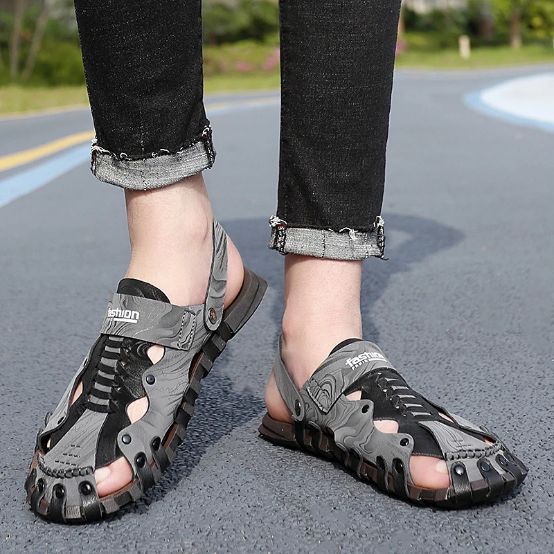 2023 Summer Shoes Men Beach Sandals Thick Sole Soft Comfortable Black Shoes Fashion Mens Sandals Non-slip Male Footwear