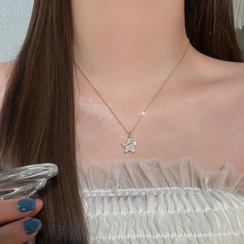 Five-Pointed Star Inlaid Zircon Necklace New Light Luxury Design Versatile Clavicle Chain Star Pendant For Women Jewelry Gifts