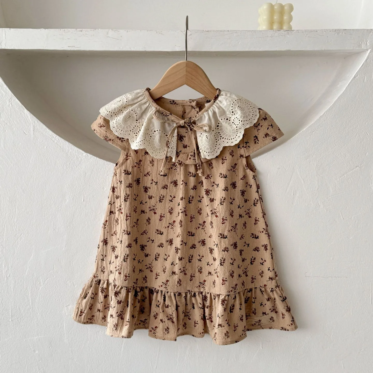 Korean Version of The New Summer Girl's Floral Princess Dress Mori Lace Collar Short-sleeved Foreign-style Little Girl Dress