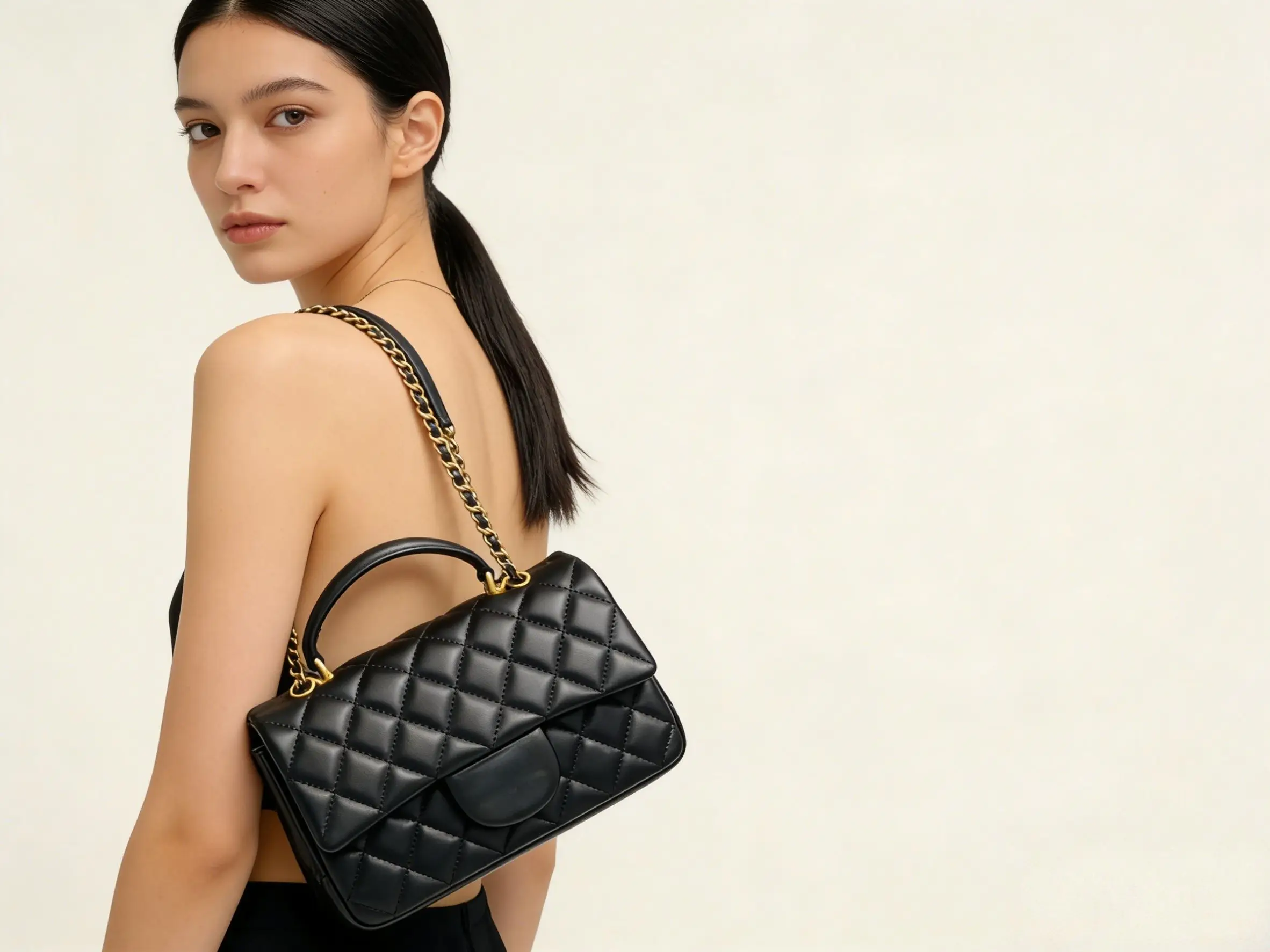 

Fashionable Diamond Pattern Flip Cover Shoulder Crossbody Bag for Women Stylish Compact Size Handbag Luxury handbags