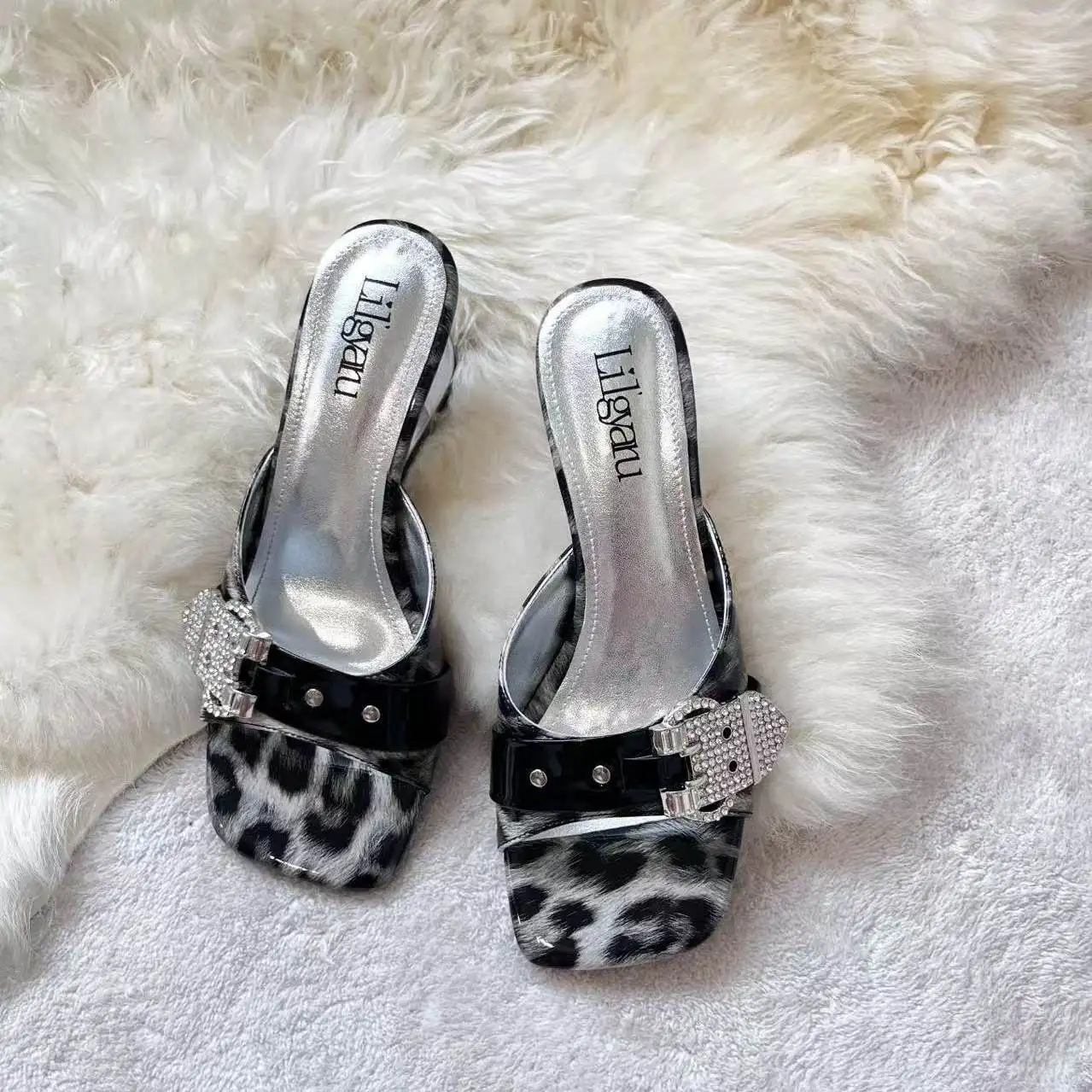 Japanese Style Summer Women's Slippers Silver Metal Leopard Pattern Girl Shoes Flash Diamond Women's High Heel Slippers
