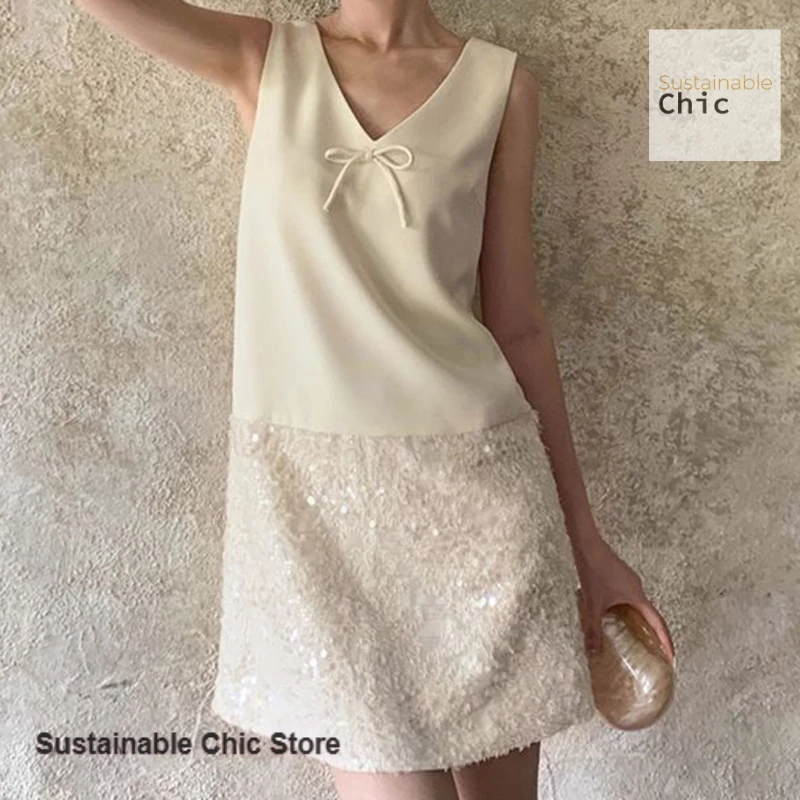 

Korean celebrity's thousand-dollar beaded V-neck dress women's spring and summer fragrance design feels slim sleeveless skirt.