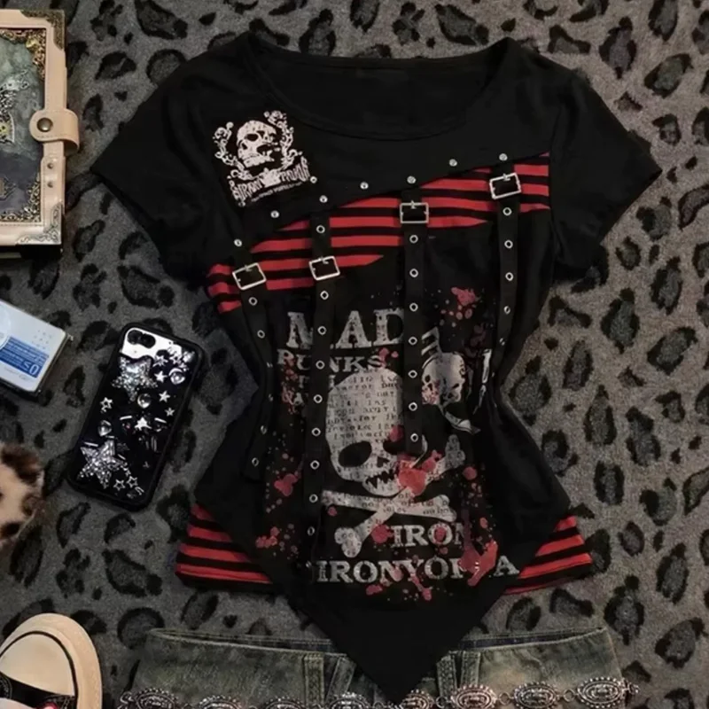 2026 Summer Y2K Subculture Punk style women's short sleeved T-shirt retro irregular Rivet strap black skull print T-shirt top