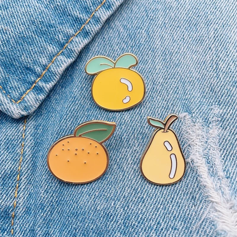 Creative Fruit Enamel Brooch Yellow Orange Pear Persimmon Alloy Pins Personalized Badge Fun Jewelry Accessories Gift