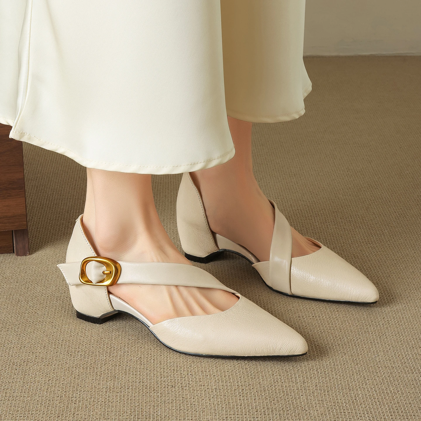 

Genuine Leather Sheepskin Women's Sandals,Hollow Pointed Toe High Heels,Summer Fashion Women Shoes,Party Women's Pumps