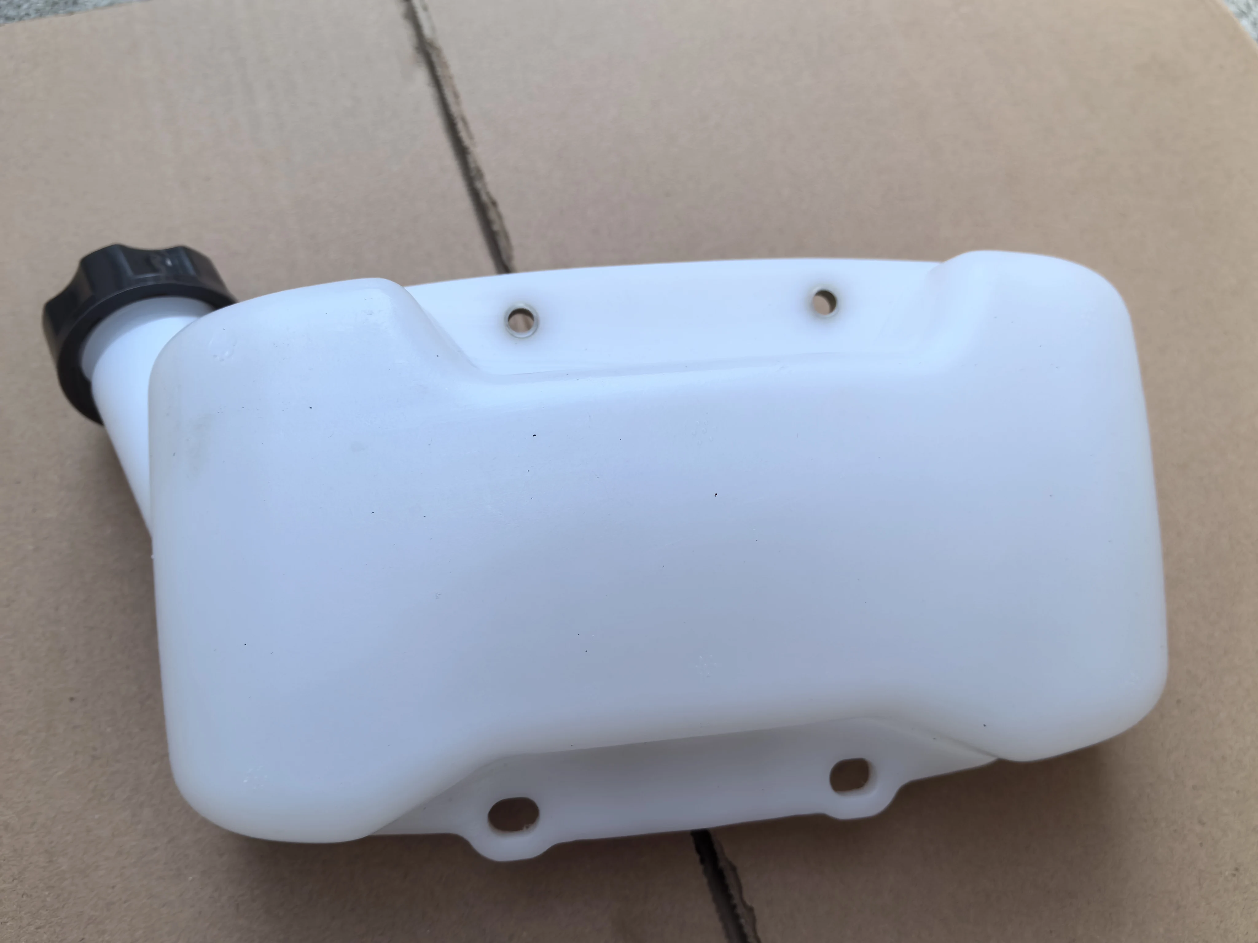 Assy do Tanque de Combustível da Gasolina para 405b Tu43 50 Tb43 Substituição do Encanamento da Mangueira do Tampão do Motor